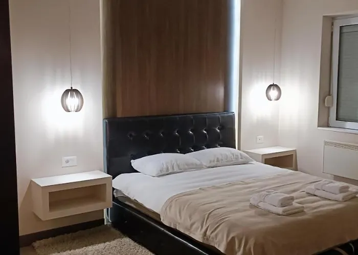 Tajna037 아파트 쿠르셰바츠